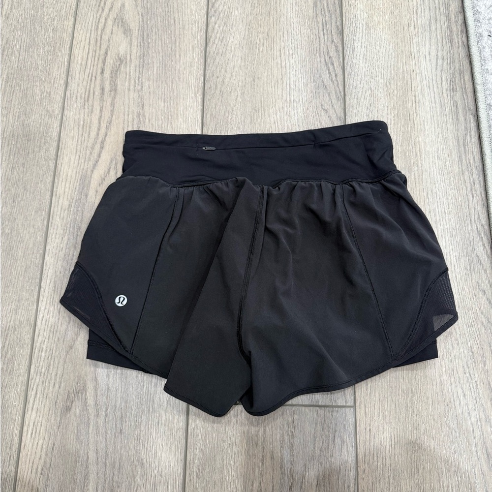 Lululemon Hotty Hot Short Women's 4 BLACK - Picture 2 of 4